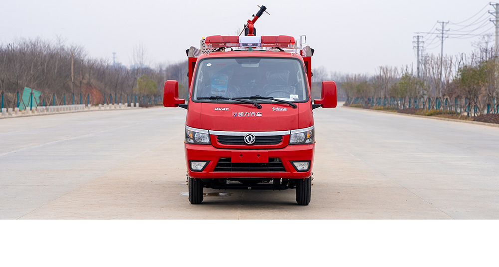 东风途逸双排水罐消防车图5