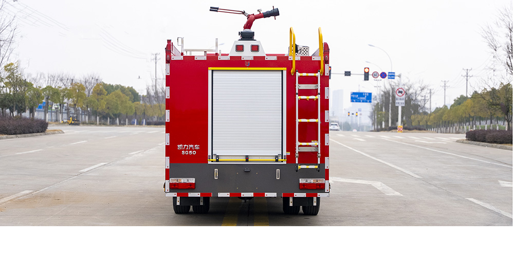 东风大多利卡泡沫消防车图3