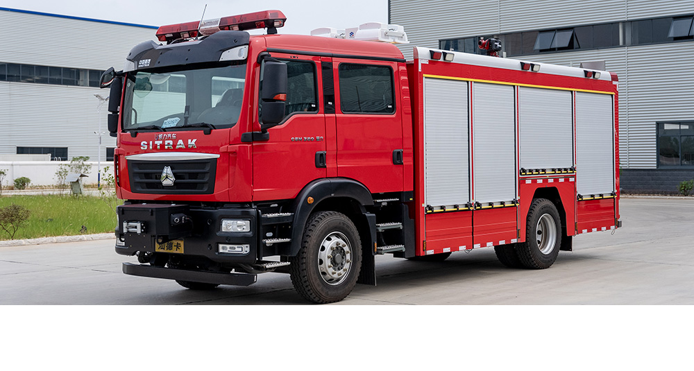 汕德卡单桥城市主战消防车图1
