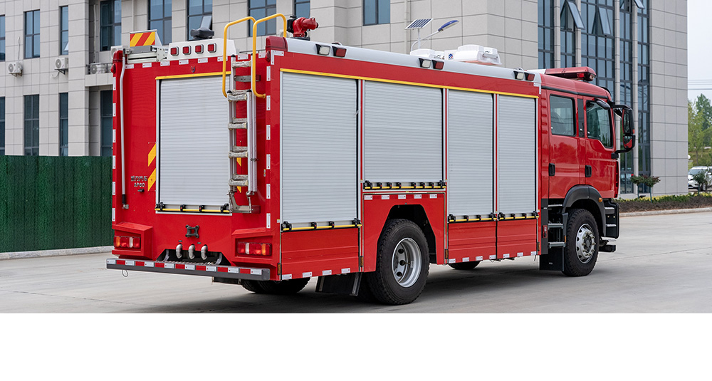 汕德卡单桥城市主战消防车图3