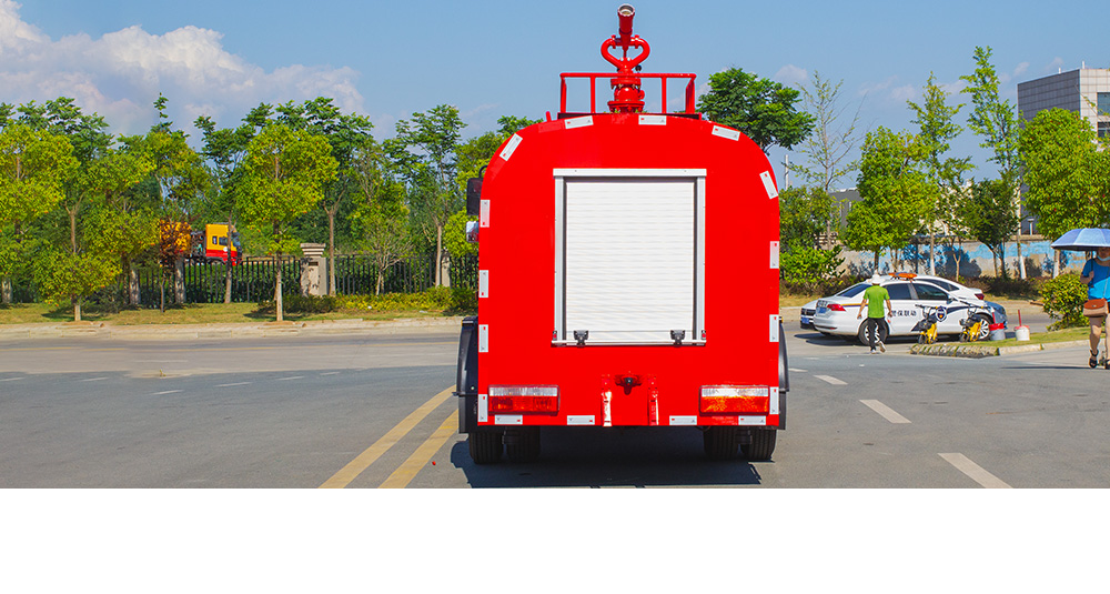 东风小多利卡消防洒水车图5