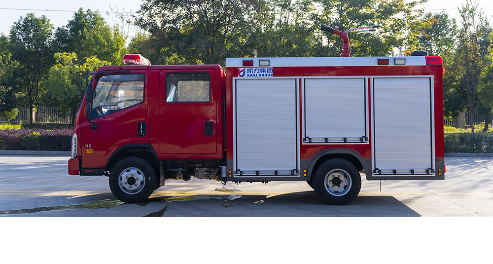 福田领航消防洒水车图6