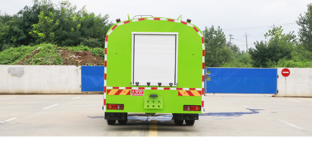 东风华神消防洒水车图3