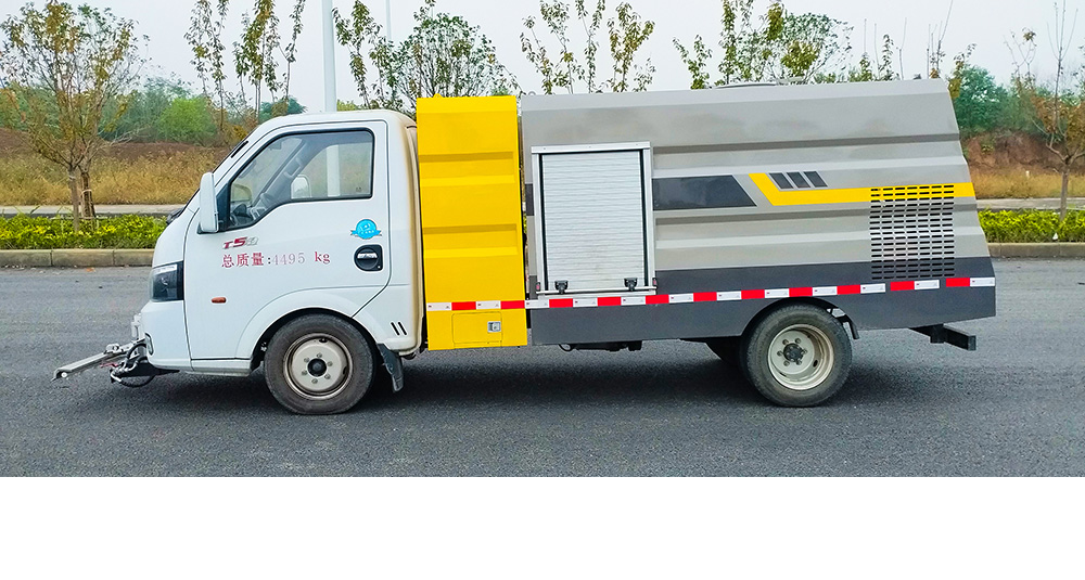 东风途逸纯电路面清洗车图4