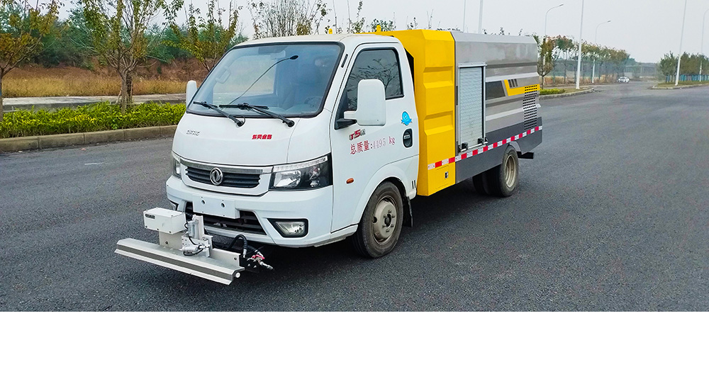 东风途逸纯电路面清洗车图2