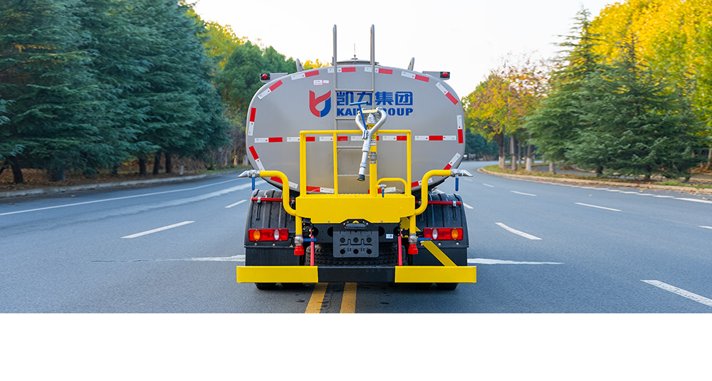 东风华神KL5洒水车图8