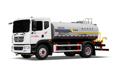 东风D9洒水车