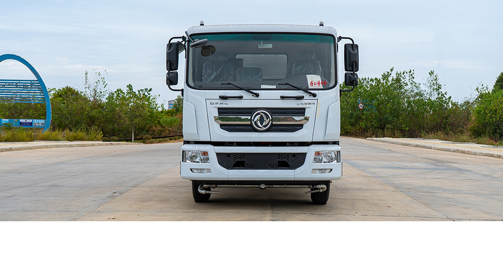 东风D9洒水车图7