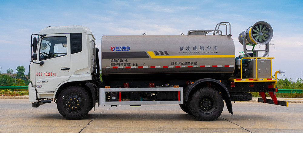 东风天锦绿化喷洒车图6