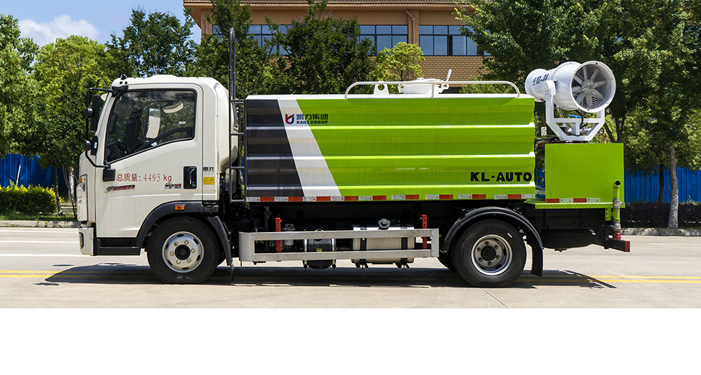 重汽豪曼多功能抑尘车图4