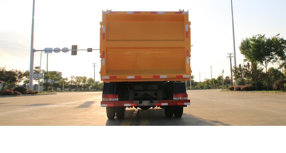 小多利卡侧装压缩垃圾车图7