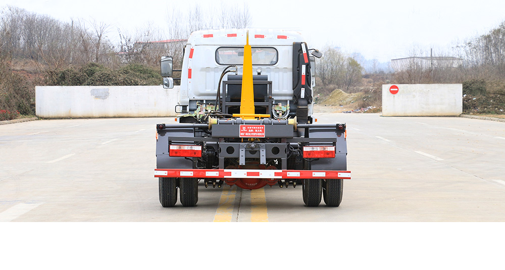 大多利卡10吨车厢可卸式垃圾车图8