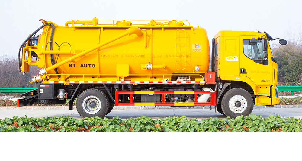 柳汽乘龙清洗吸污车图3