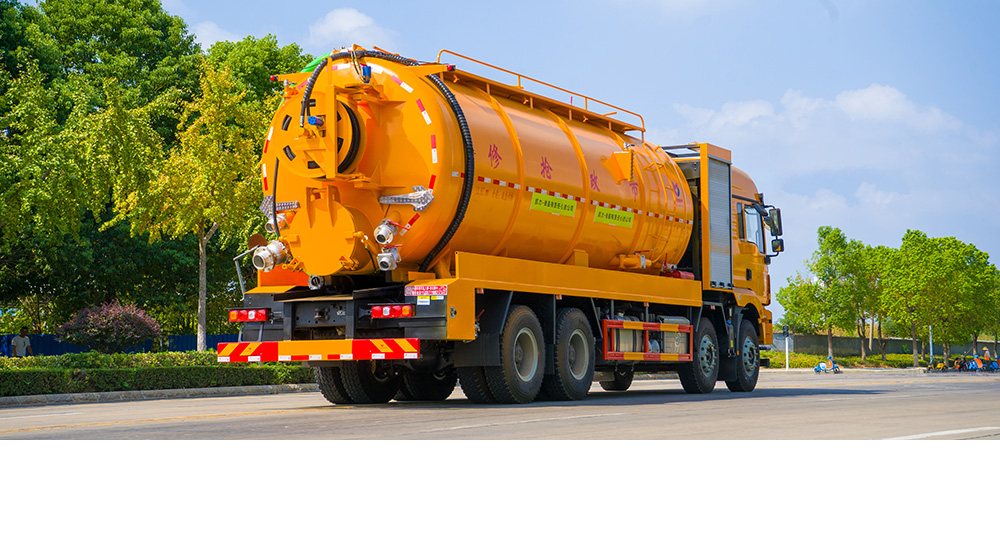 陕汽德龙前四后八清洗吸污车图4