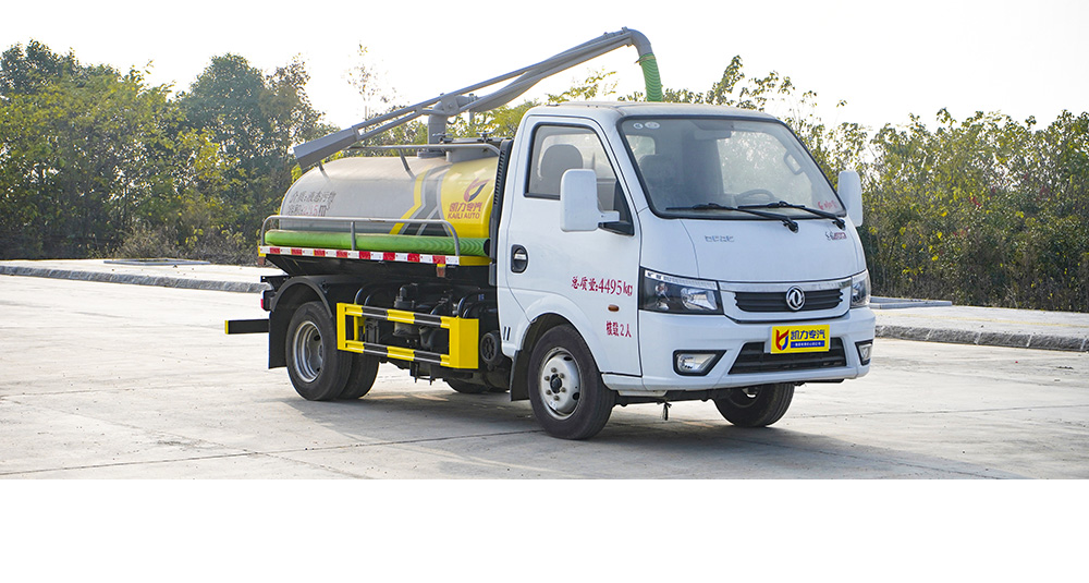 东风途逸吸粪车图1