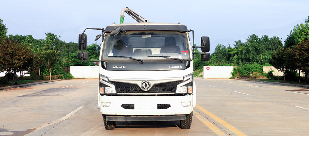 东风大福瑞卡吸粪车图7