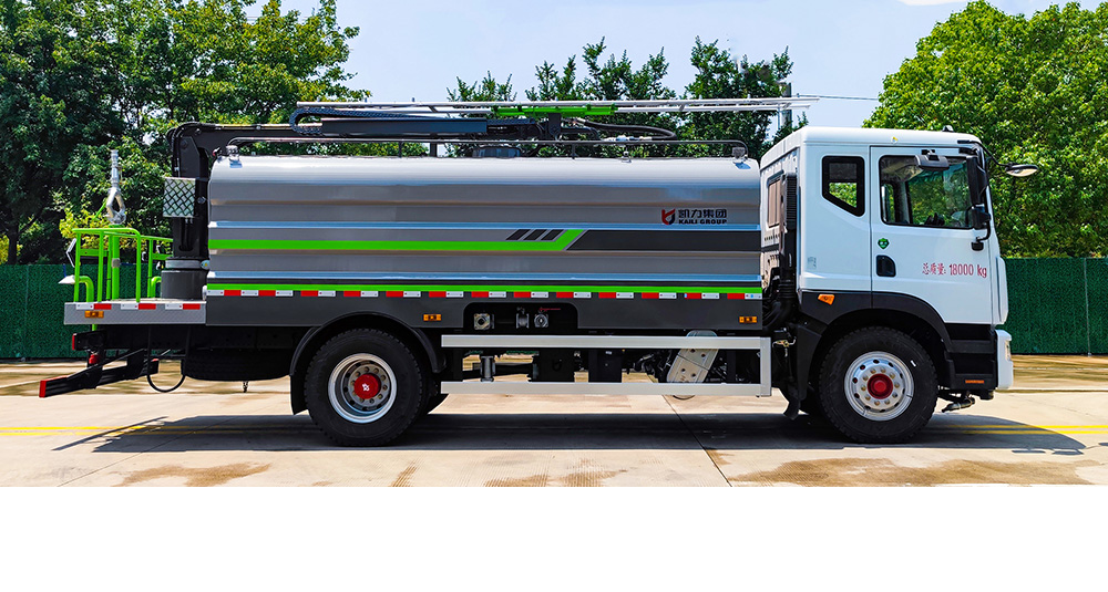 东风D9光伏清洗车图6