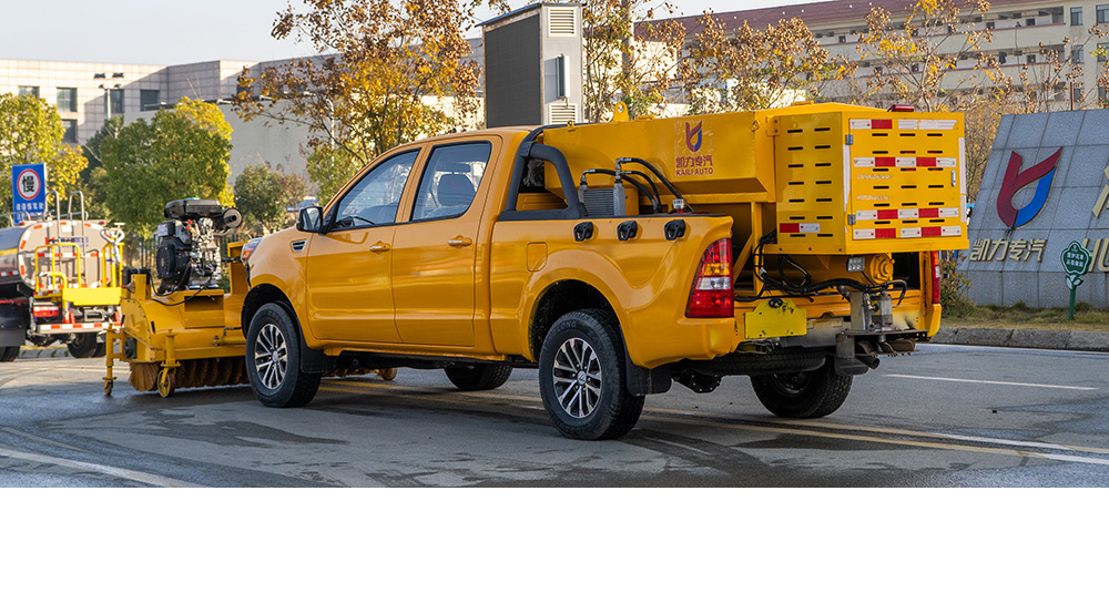 福田四驱除雪车图6