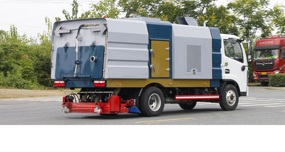 小多利卡后置吸尘车图3