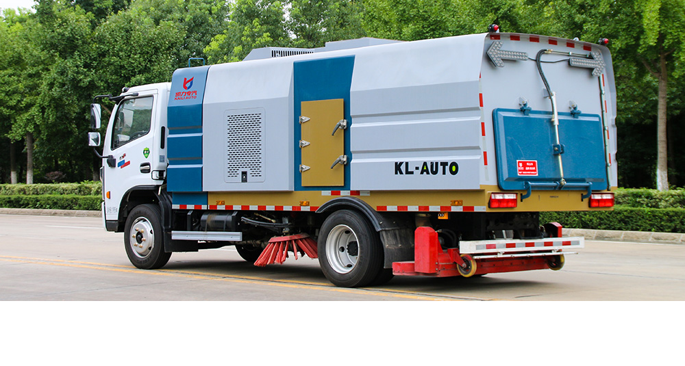 大多利卡后置吸尘车图3