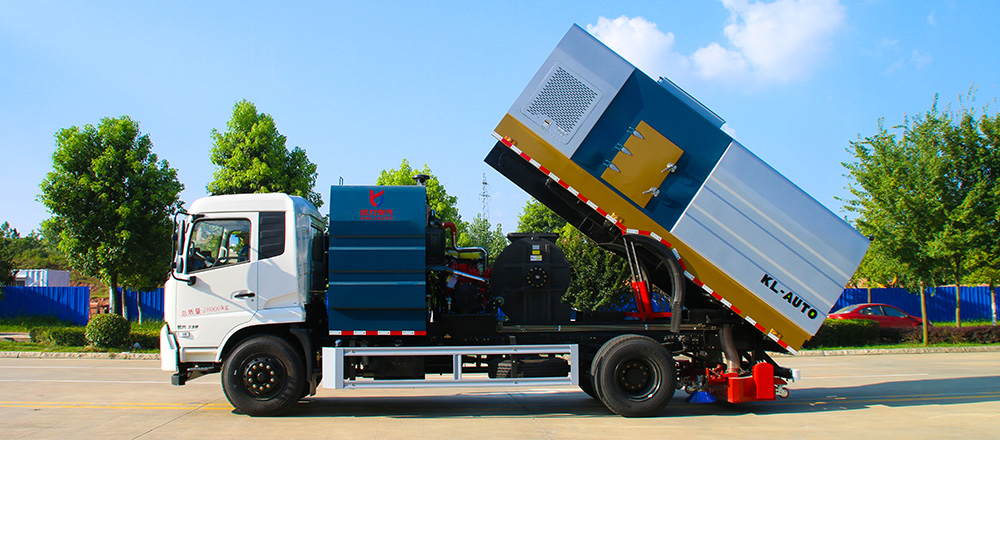 天锦后置吸尘车图4