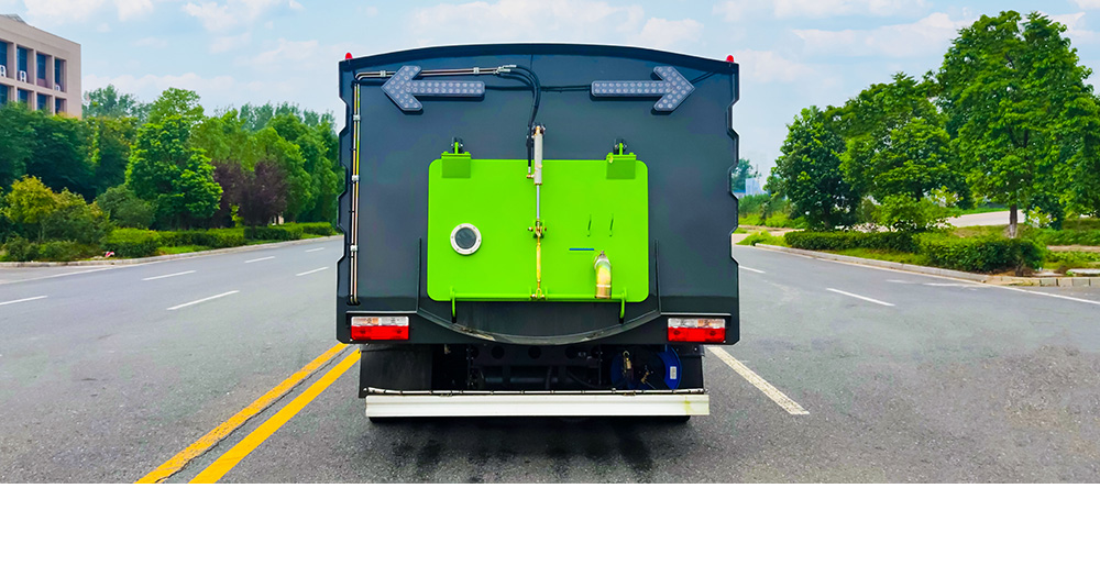 东风大多利卡洗扫车图9