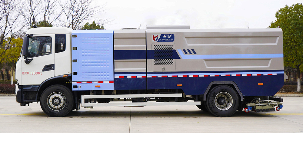 天锦电动深度保洁车图6