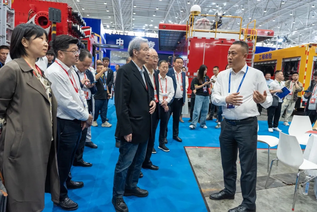 【专汽新闻】凯力汽车集团闪耀武汉应博会,应急救援设备展风采